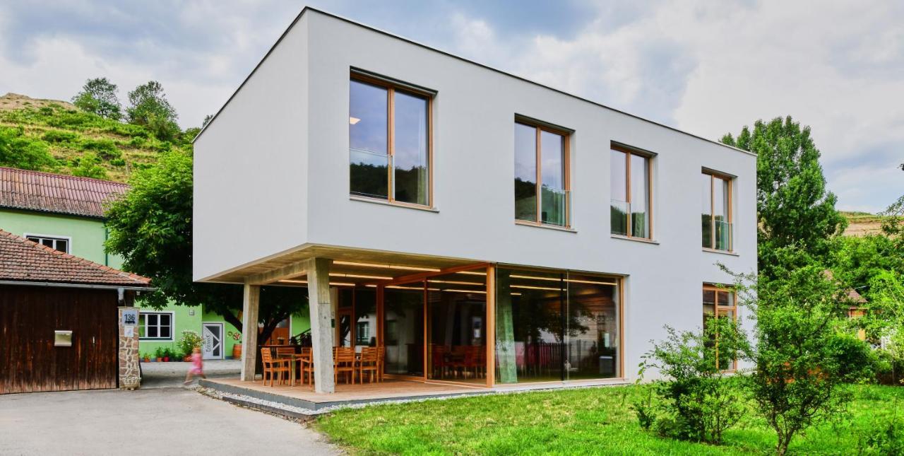 Ferienwohnung Am Weingut Eisenbock Штрасс Экстерьер фото
